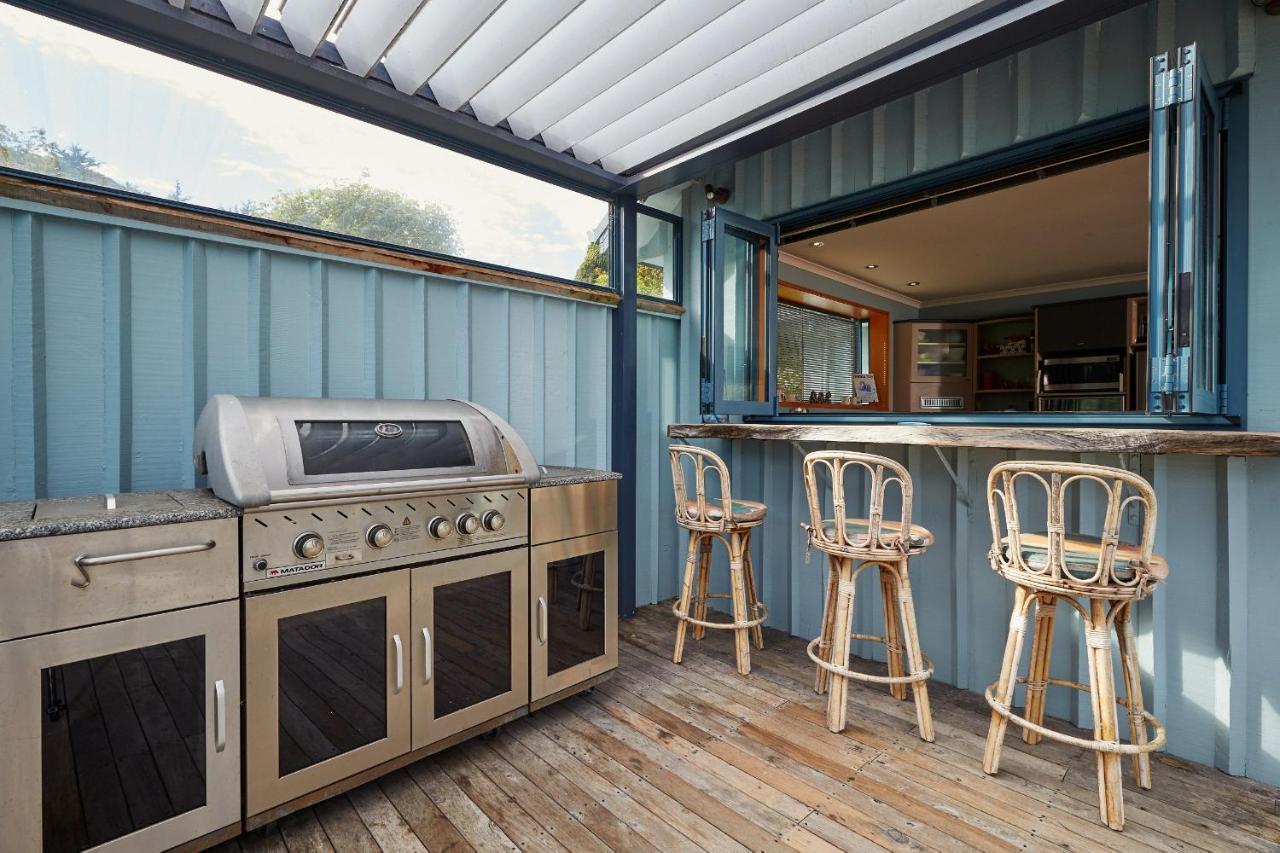 Akaroa Holiday Home Spacious And Quite With Stunning Harbour Views And Close To Town Exterior foto