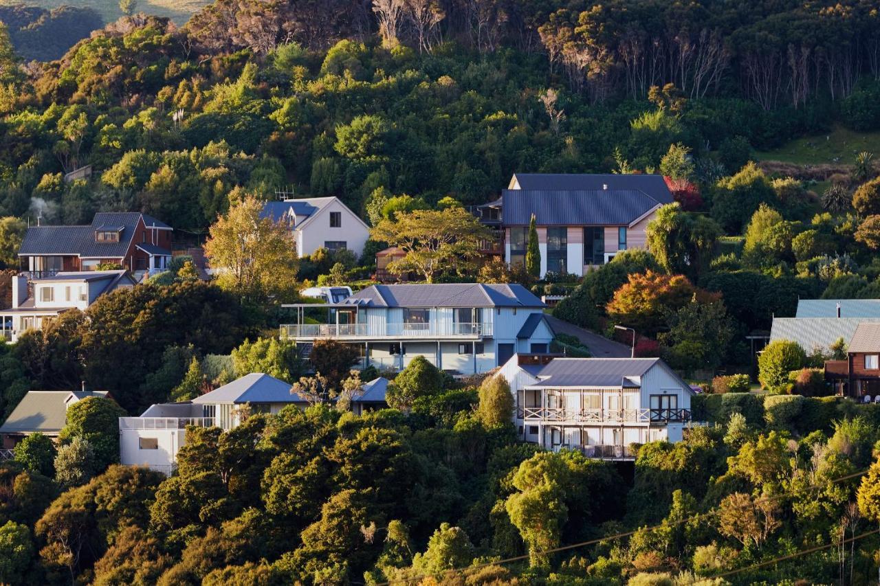 Akaroa Holiday Home Spacious And Quite With Stunning Harbour Views And Close To Town Exterior foto