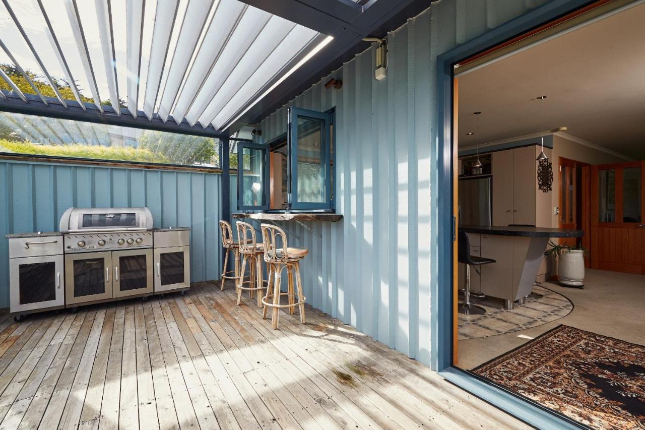 Akaroa Holiday Home Spacious And Quite With Stunning Harbour Views And Close To Town Exterior foto